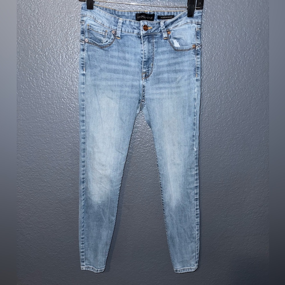Kendall & Kylie Light Wash Blue Skinny Jeans